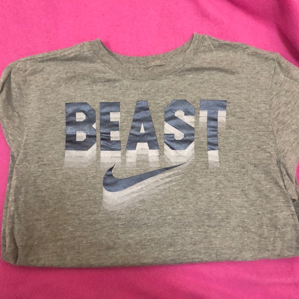 Gray Nike tee